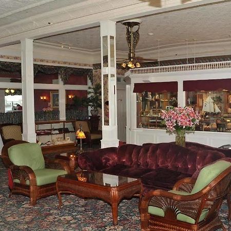 Chippewa Hotel Waterfront Île Mackinac Extérieur photo