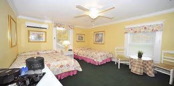 Chippewa Hotel Waterfront Île Mackinac Extérieur photo