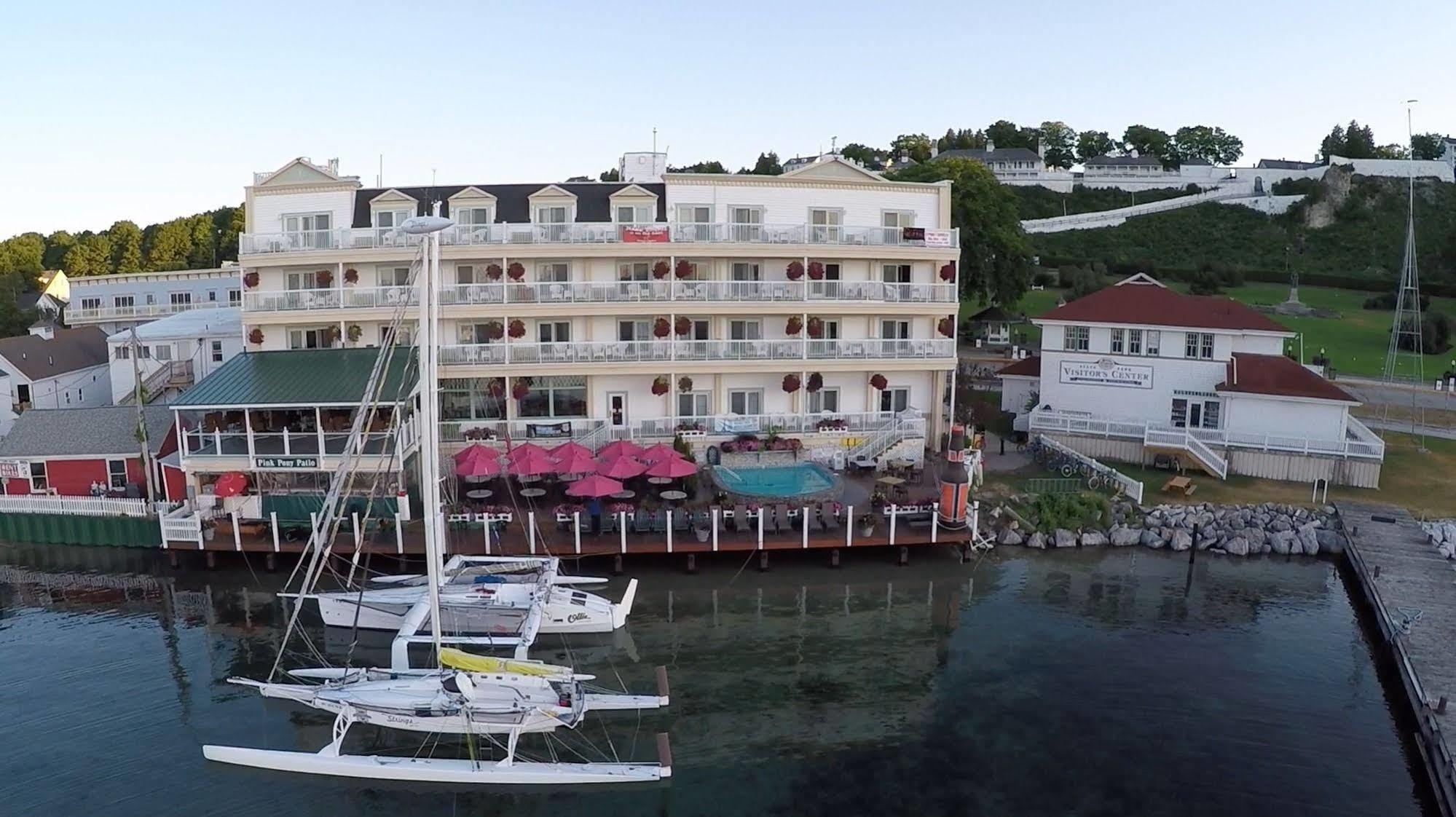 Chippewa Hotel Waterfront Île Mackinac Extérieur photo